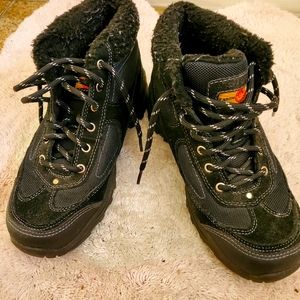 Earth Spirit athletic ankle boots